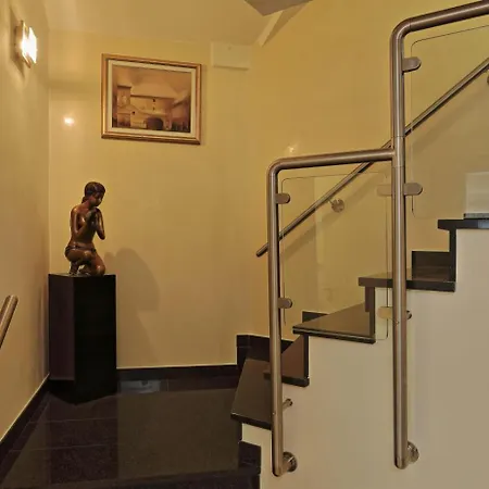 Penthouse Muelheim- Ruhr - Zentral - Edel - Luxus Pur Apartment