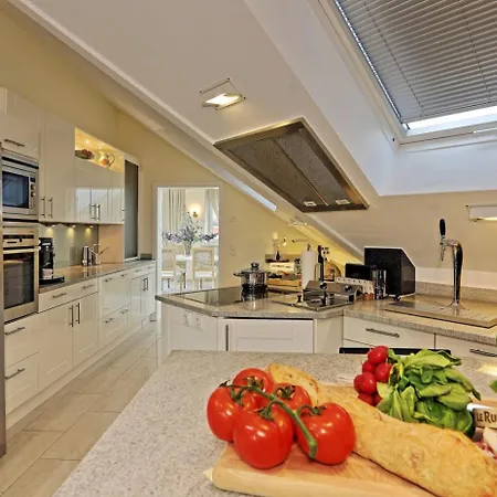 Penthouse Muelheim- Ruhr - Zentral - Edel - Luxus Pur Apartment Muelheim an der Ruhr